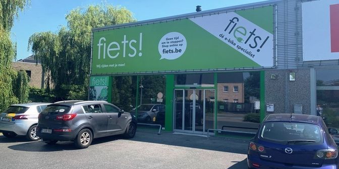 Bedrijfsvastgoed te huur in Slagmanstraat 2 bus A, 9080 Lochristi
