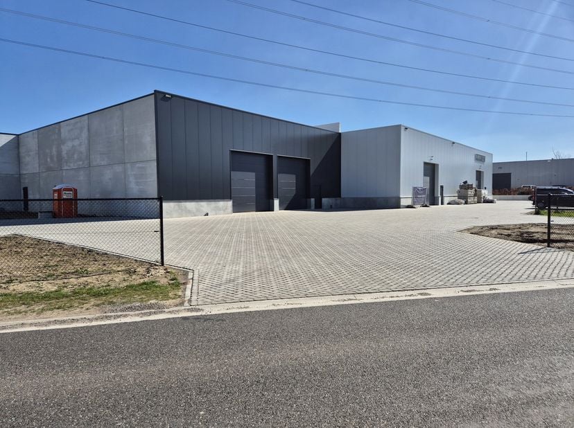 Bedrijfsvastgoed te koop in Gremelsloweg 4,
                    3680 Maaseik