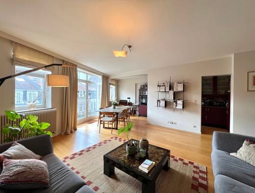                                         Appartement te huur in Elsene, € 1.750
