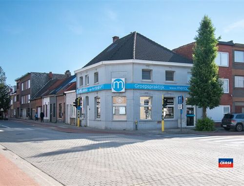                                         Commercieel Gebouw te koop in Hemiksem, € 324.000
