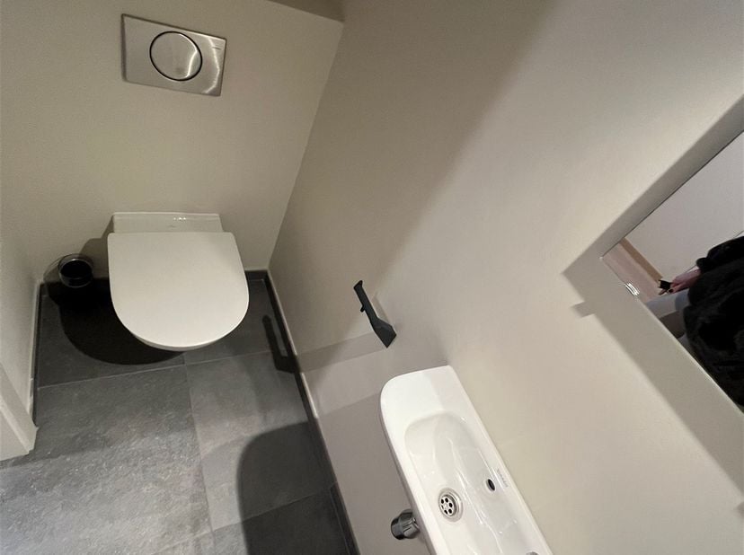 Appartement pour personnes âgées situé dans le quartier résidentiel de Varsenare avec une belle terrasse ensoleillée !<br />
L'appartement se compose