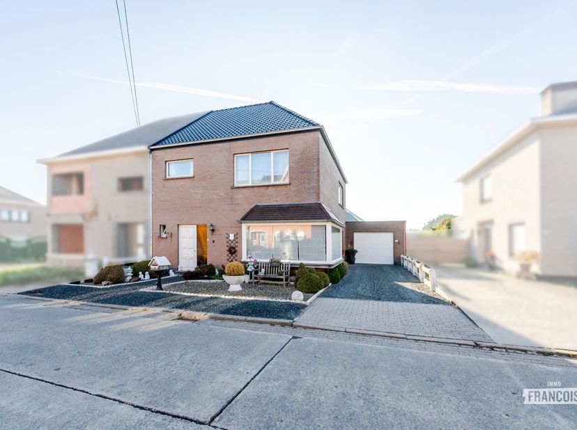 Huis te koop in Ledebergstraat 43,
                    9550 Hillegem