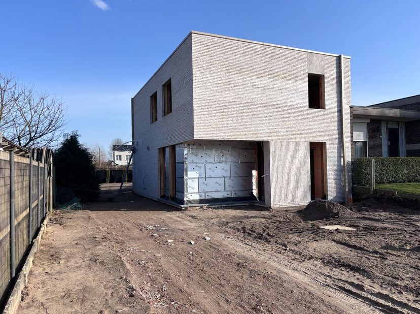 Maison à vendre
                    à 3510 Kermt