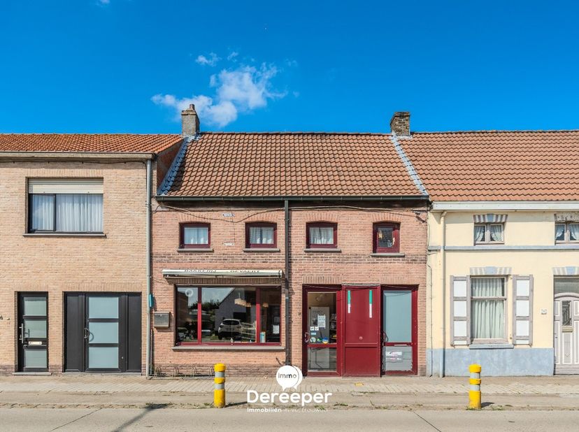 Op zoek naar een bouwgrond met heel wat potentieel? Deze eigendom in De Haan wordt verkocht als bouwgrond en biedt tal van mogelijkheden voor wie een