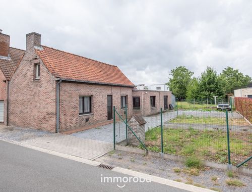                                         Bouwgrond te koop in Zulte, € 295.000
