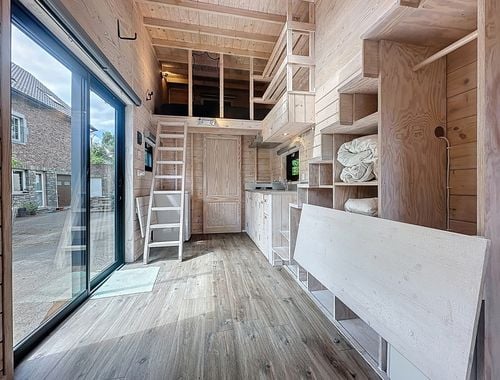                                         Chalet te koop in Esneux, € 65.000
