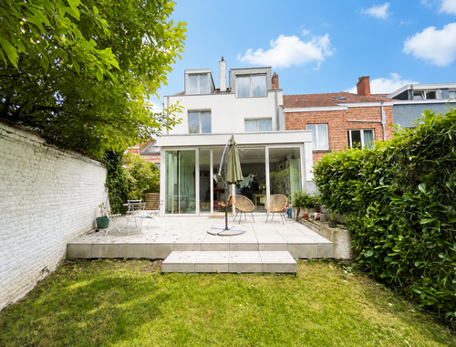                                         Woning te huur in Ukkel, € 4.000
