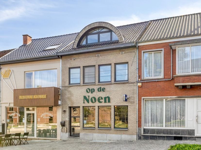 Bedrijfsvastgoed te koop in Dorpsstraat 24,
                    3730 Hoeselt