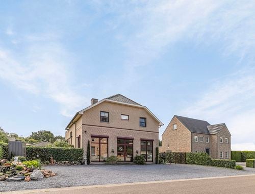                                         Rez-de-chaussée commercial à vendre à Houthalen, € 249.000
