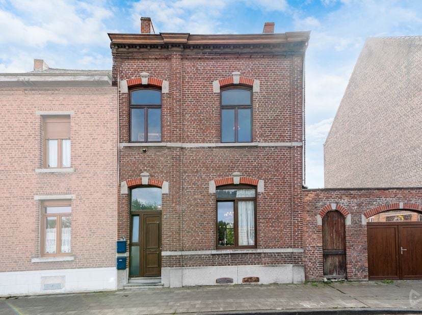 Maison à vendre à ,
                    7000 Mons