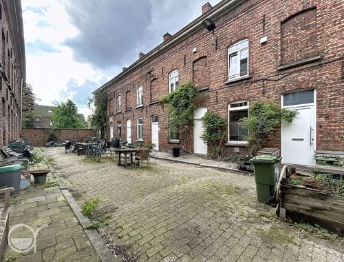                                         Woning te huur in Gent, € 800
