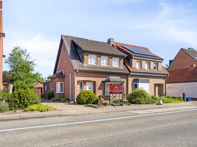 Maison à vendre
                    à 2400 Mol