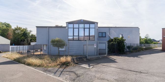Bedrijfsvastgoed te koop in Rue du Commerce 1 bus C, 6791 Athus