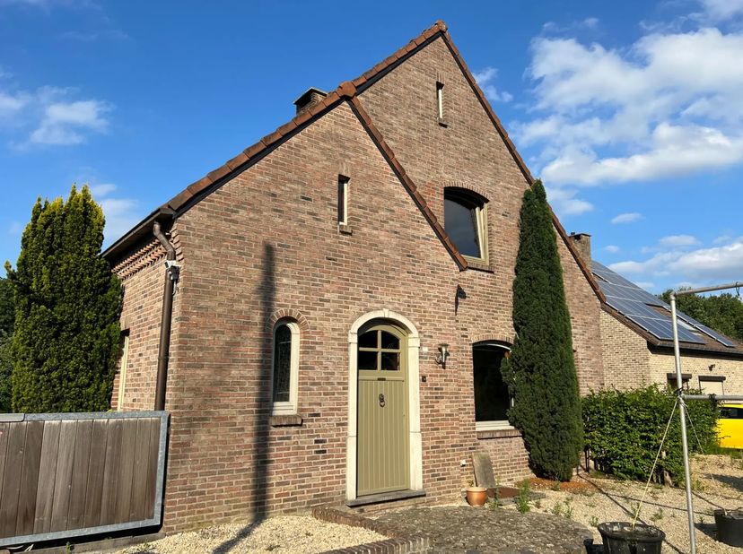 Ruimte om thuis te komen<br />
Sommige huizen zijn veel meer dan een woning – ze voelen als een echte thuis, een plek waar herinneringen groeien en wa