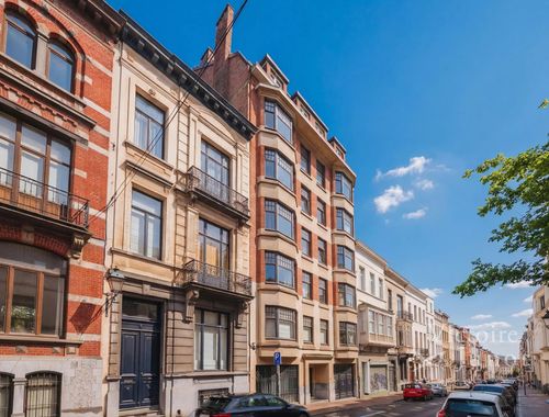                                         Appartement te koop in Sint-Gillis, € 490.000
