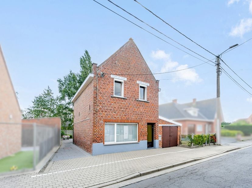 Huis te koop in Makeveldstraat 13,
                    8820 Torhout