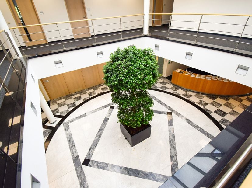 Espace bureau à Hasselt – Trichterheideweg 11<br />
Bureau compact prêt à l’emploi, avec beaucoup de lumière naturelle, climatisation/chauffage privat