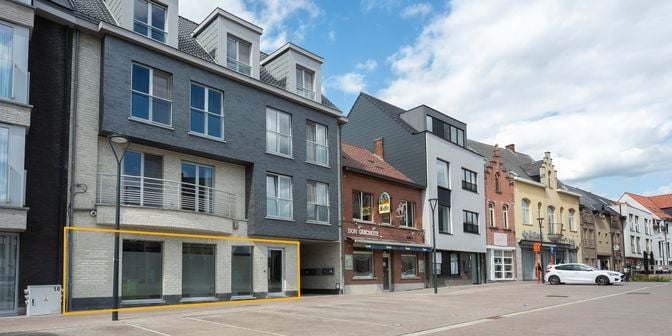 Bien professionnel à vendre à Dorp 12, 2861 Onze-Lieve-Vrouw-Waver