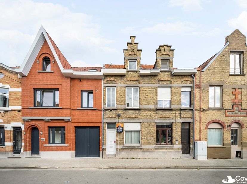 Huis te koop in Molenstraat 8,
                    8800 Roeselare
