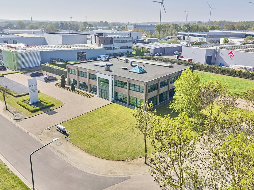 Bien professionnel à vendre
                    à 3580 Beringen