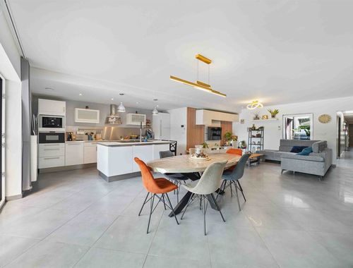                                         Maison bourgeoise à vendre à Comines, € 249.900
