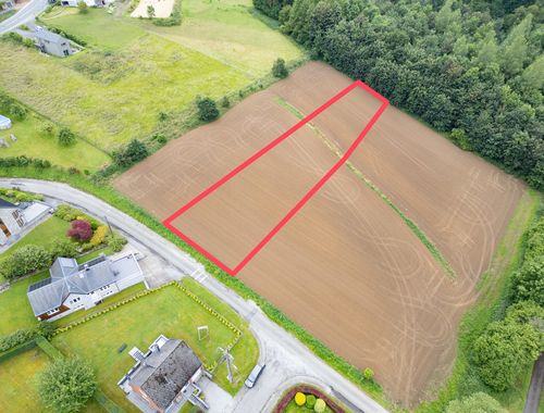                                         Bouwgrond te koop in Hamois, € 119.000

