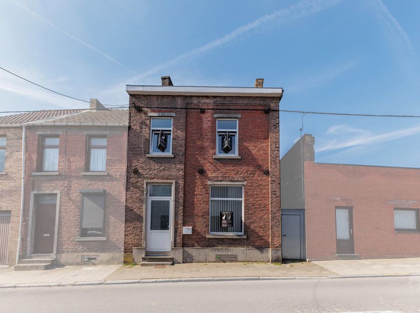Makelaarsreferentie: V7170-505<br />
*** VIRTUELE TOUR: https://immo360.immo-facile.com/vtour/fr/1vne14/frame ***<br />
Ontdek deze prachtige woning i