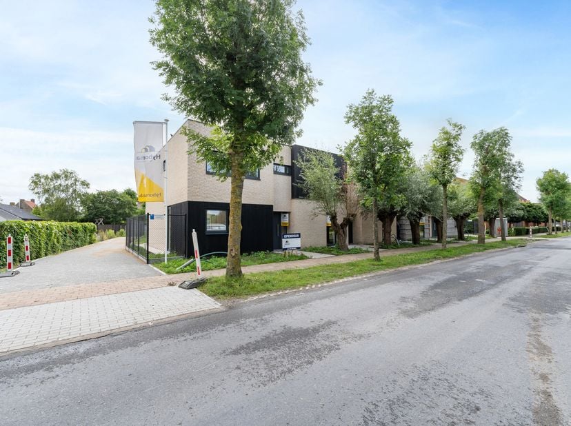 Project in Veurnestraat,
                    8670 Koksijde