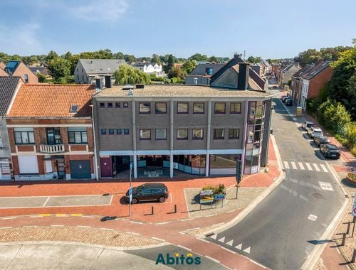                                         Appartementsgebouw te koop in Moerbeke-Waas, € 999.000
