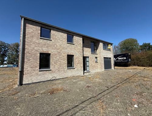                                         Woning te koop in Grandhan, € 495.000

