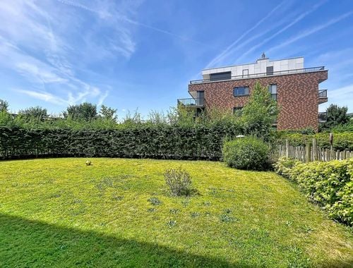                                         Gelijkvloers app. te huur in Aalter, € 925
