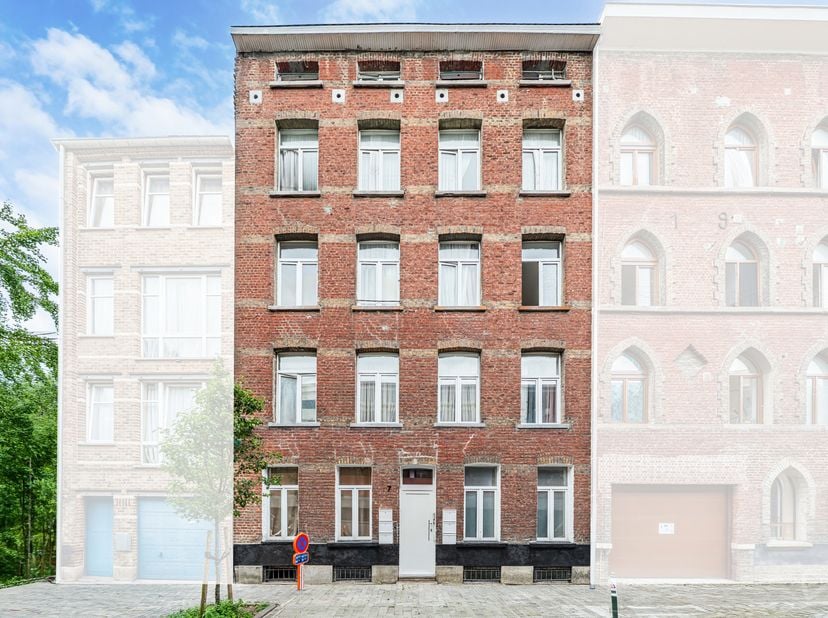 Informatie &amp;amp; bezoeken: anastasia.s@weinvest.be | 02 315 77 22<br />
Op wandelafstand van het Kanaal van Brussel en vlak bij het stadscentrum biedt