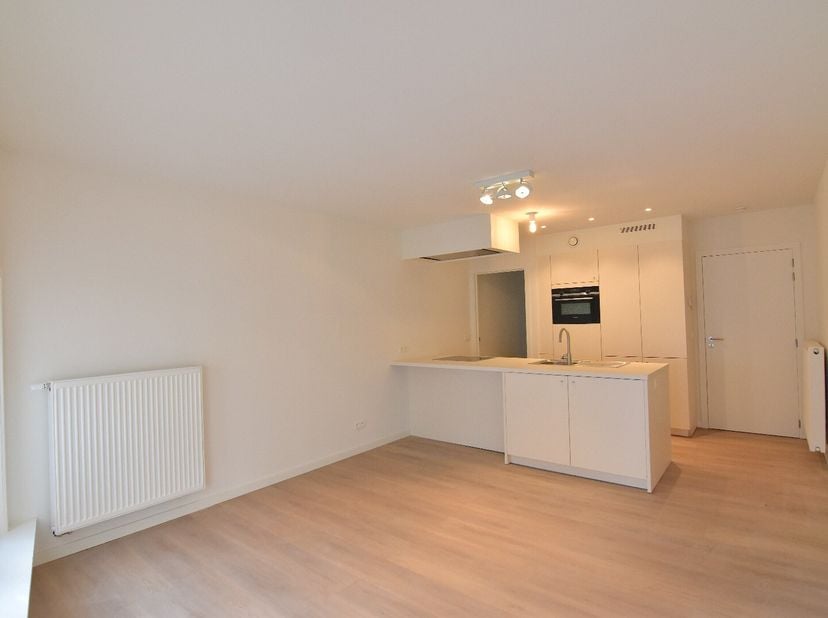 Op zoek naar een mooie investering in de Brugse binnenstad of eigen bewoning?<br />
Gelegen op wandelafstand van de Markt van Brugge, De Dijver, schol
