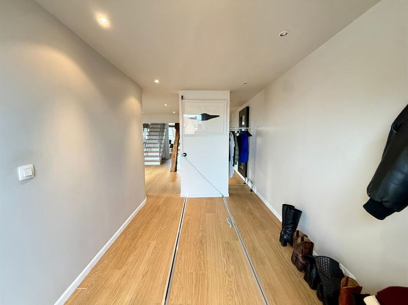 WIJ CONTACTEREN U ENKEL VOOR EEN BEZOEK INDIEN DE ONDERSTAANDE LINK VOLLEDIG EN CORRECT IS INGEVULD: https://www.heylenvastgoed.be/huren/appartement-t