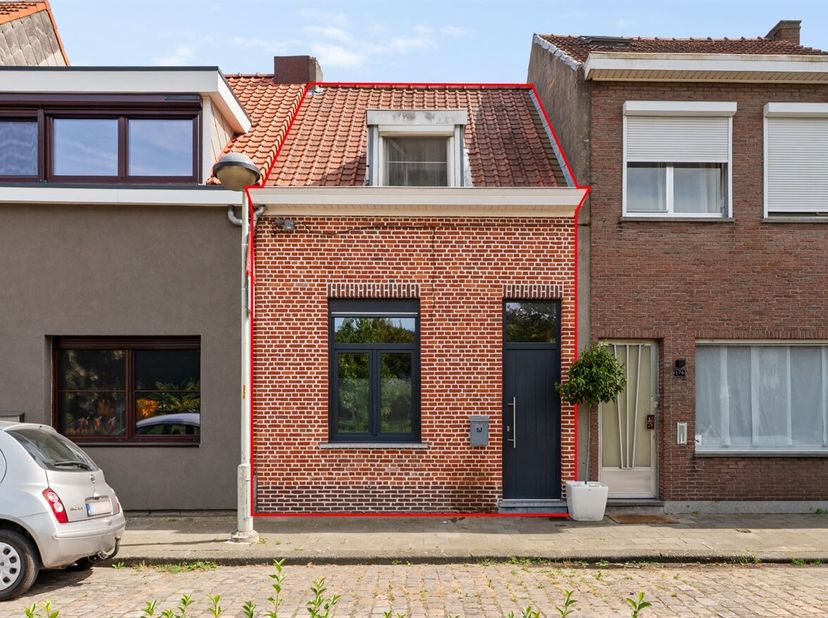 Volledig instapklare woning met 2 slaapkamers en stadstuin<br />
Ligging:<br />
Ekeren - Schoonbroek, nabij en het Hagelkruispark, vlakbij sportcentru