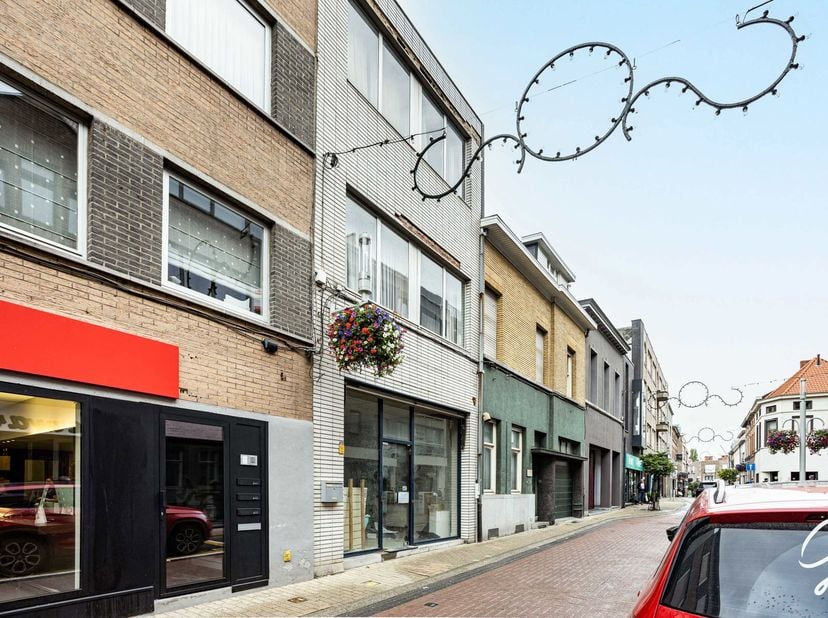 Huis te koop in Stationsstraat 24,
                    9230 Wetteren