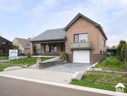                                         Maison à vendre à Kuringen, € 459.000

