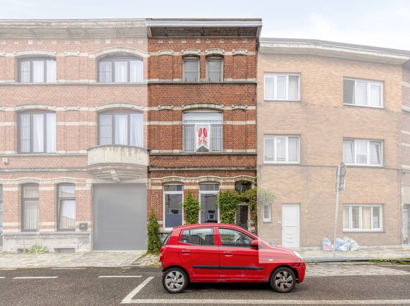 Huis te koop in Tweemontstraat 24,
                    2100 Deurne