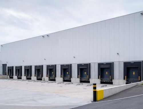                                         Bedrijfsgebouw te huur in Willebroek, € 80.041,67
