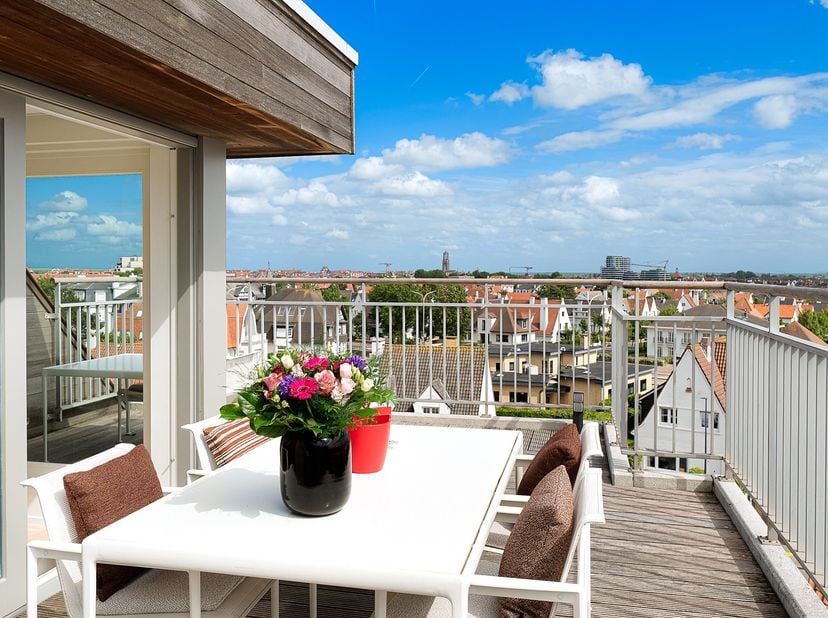Appartement te koop in Zeerobbenlaan 10 bus 5.1,
                    8300 Heist