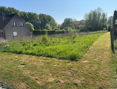                                         Bouwgrond te koop in Petit-Enghien, € 175.000
