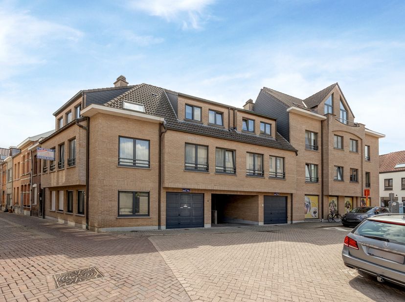 Op zoek naar een gezellige stek in het bruisende centrum van Lier? Dan is dit duplex appartement helemaal jouw ding!<br />
Met 55 m² woonoppervlak, sl