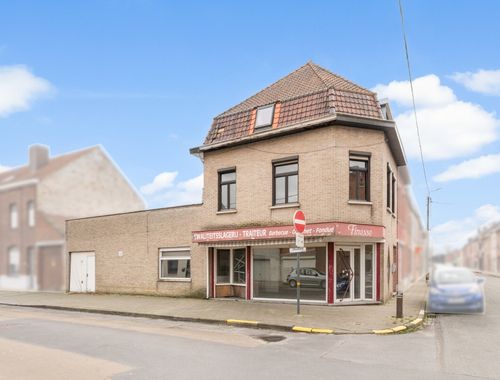                                         Maison à vendre à Harelbeke, € 159.000
