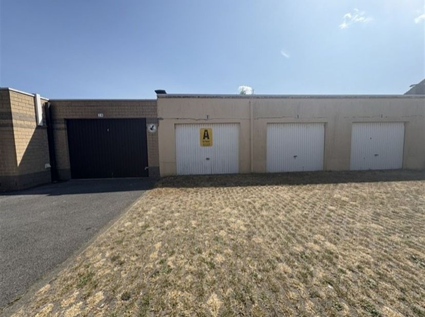 Garage à louer
                    à 8450 Bredene
