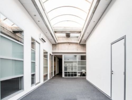                                         Bâtiment d’entreprise à louer à Lint, € 25.204,50
