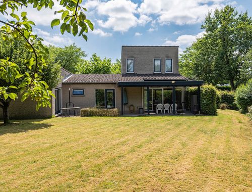                                         Villa te koop in Hoogstraten, € 735.000

