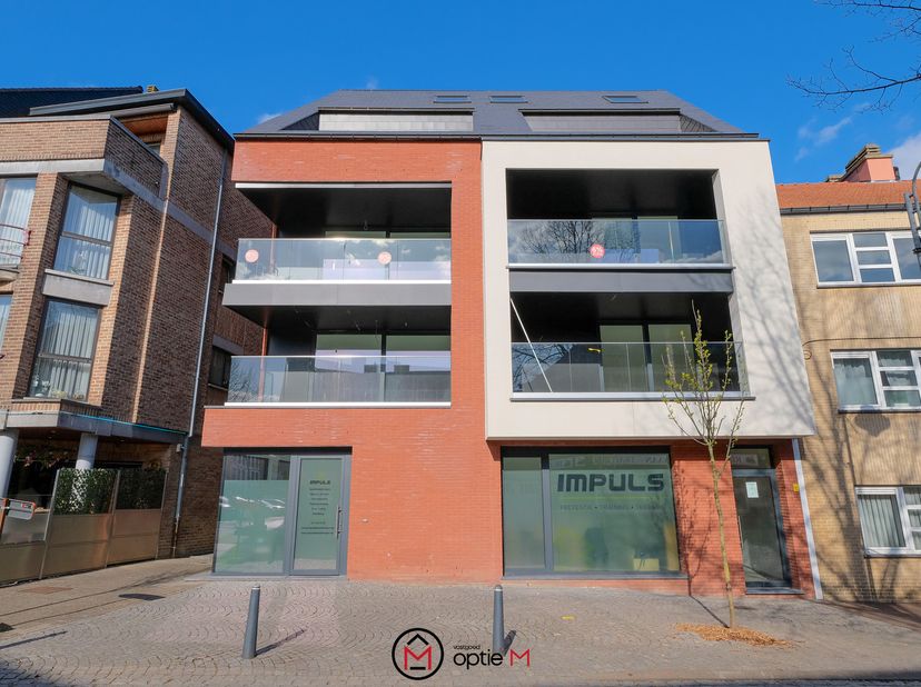Welkom in residentie ’t Streutje, een kleinschalig project in het hart van Diepenbeek, tegenover het gemeentehuis en het Marktplein. Winkels, horeca e
