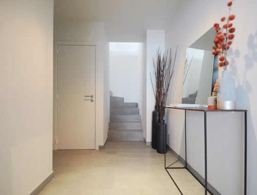                                         Appartement te huur in Izegem, € 735
