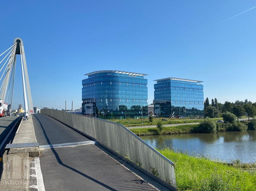 Bedrijfsvastgoed te huur in Sluisweg 1,
                    9000 Gent