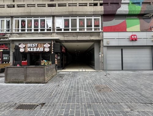                                         Handelsgelijkvloers te koop in Oostende, € 65.000
